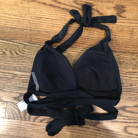 Vitamin A bikini top  🌸 3 for $25 - Picture 2 of 3